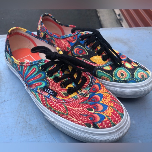 Van’s Rare Classic Lace Up Skate Shoes Mandala Peacock Feather Design Sneakers - Picture 10 of 16
